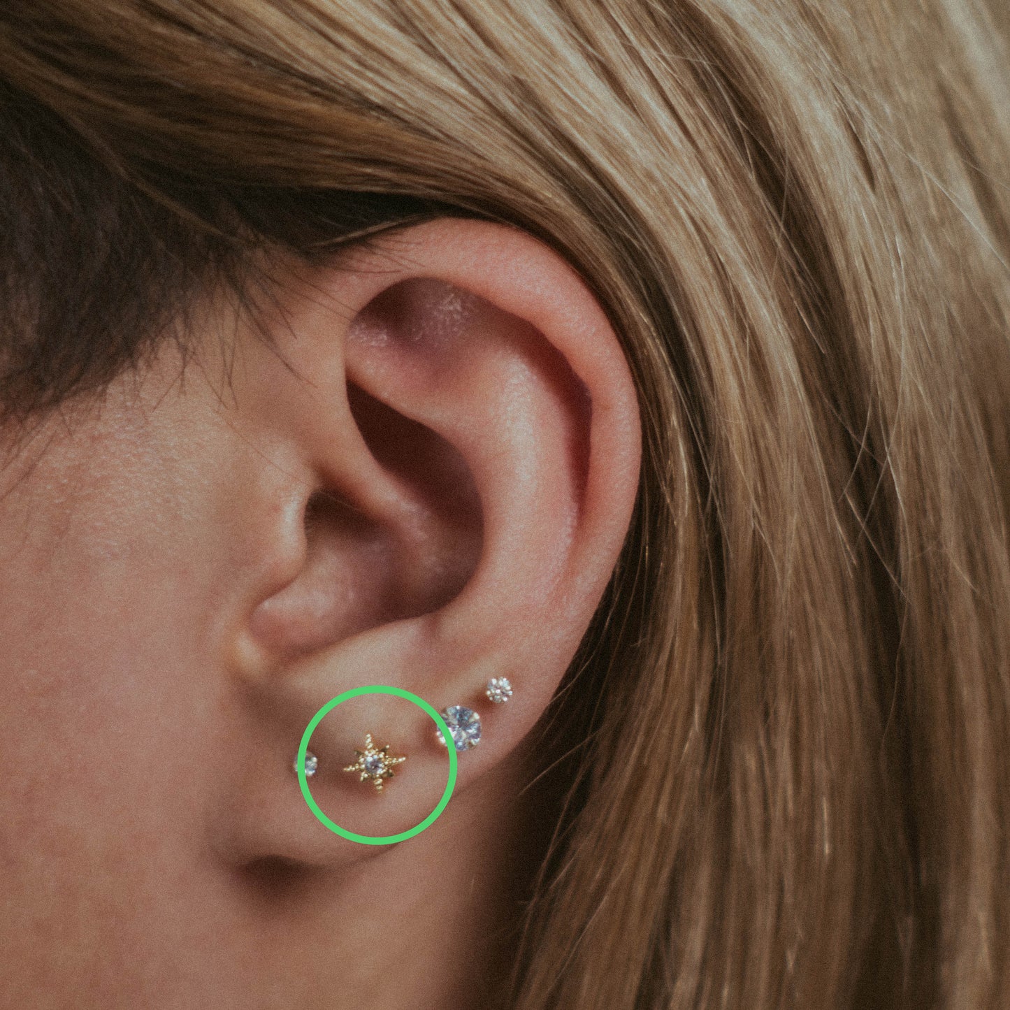 Piercing Cora